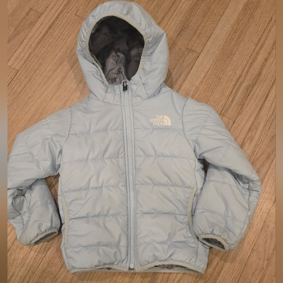 The North Face Light Blue Puffer Jacket Size 4T - Picture 1 of 11